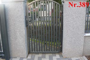 Moderne Gartentüren